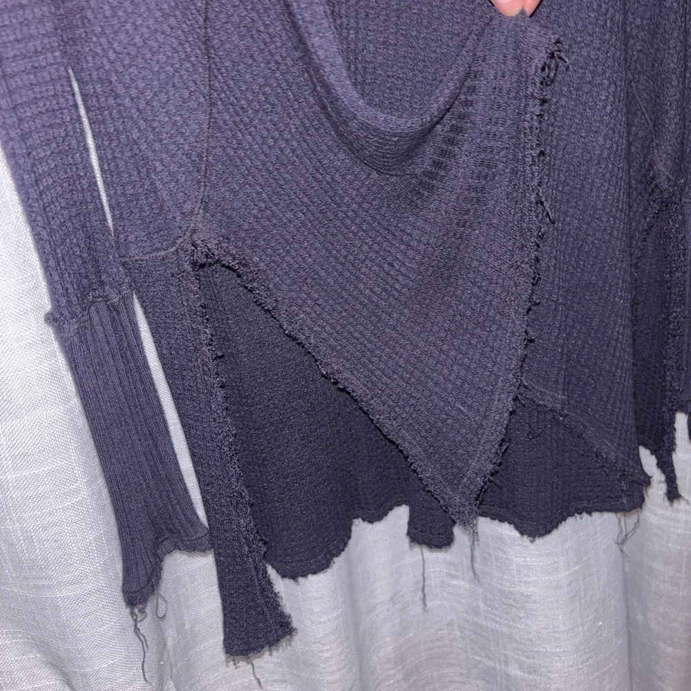 Free People Oversized Waffle Knit Sweater – Navy - Picture 5 of 5
